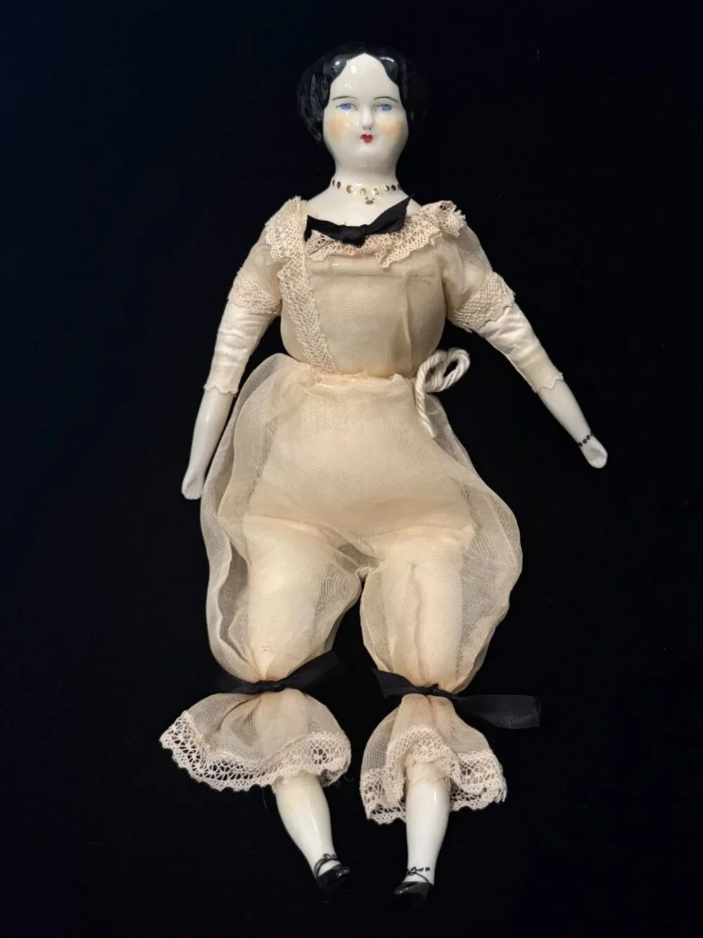 Early Ruth Gibbs Porcelain Hand Painted Shoulder Head Doll Vintage 13